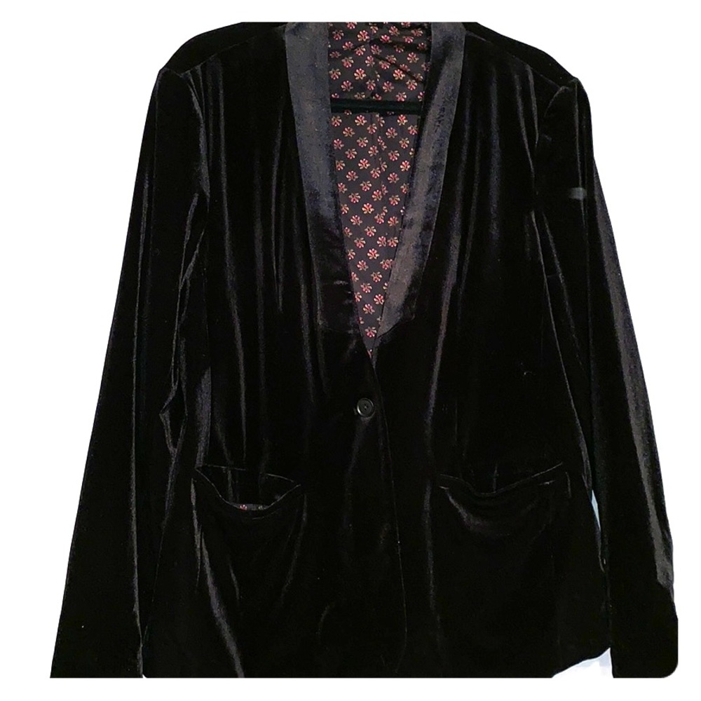 VELVET BLACK BLAZER